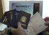 Passeports, visas, cartes d'identité,permis etc