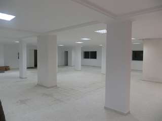 local commercial 225m2