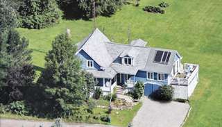 Magnifique maison ancestrale au Qu&#233;bec, Canada