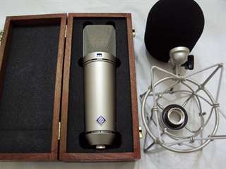 Neumann U87 Ai Microphone avec extras