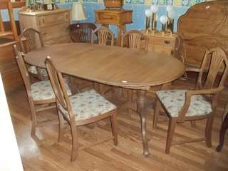 Table et 6 chaises en noyer Massif ann&#233;e 1929-30