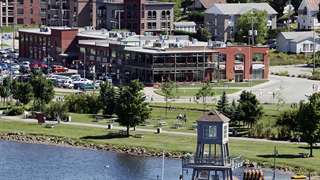 Suites commerciales disponibles &#224; Magog, Qc