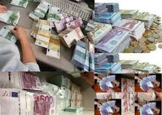 VOUS ETES DANS LE BESOIN DE L'ARGENT