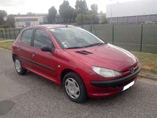 Je donne ma voiture Peugeot 206
