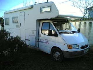 A donner CAMPING CAR FORD