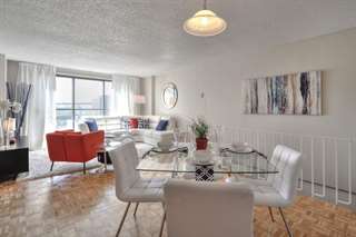 Longueuil – Condo 4 1/2 à louer sur Place Charles-