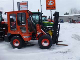Chargeur sur roues Kubota R420 (Lift)