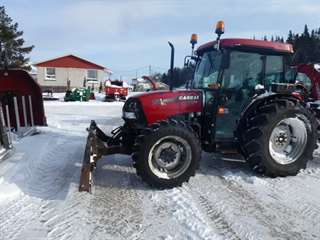 Tracteur Case IH 75C