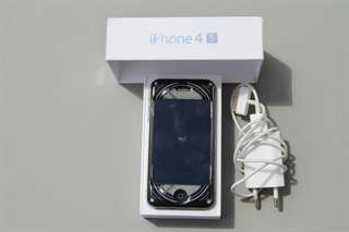 iPhone 4S (Dernier Modèle) - 32 Go - Noir + 3 Coqu